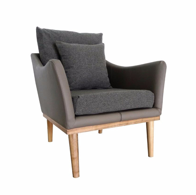KÅUP ARMCHAIR