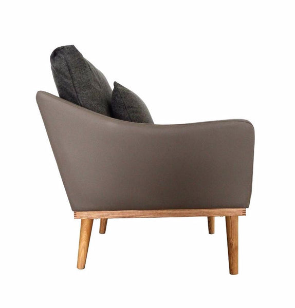 KÅUP ARMCHAIR