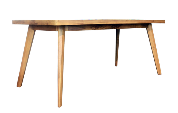 KORÄ.T DINING TABLE